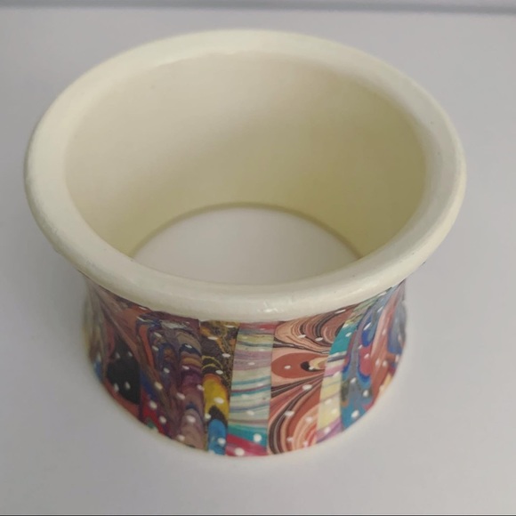 Vintage one of a kind hand painted bangle bracelet - Picture 4 of 6